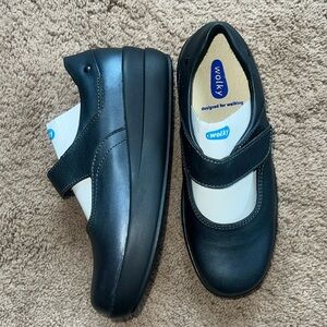 Wolky Velcro Strap Lundry Mary Jane Grey Shoes [Size 37]